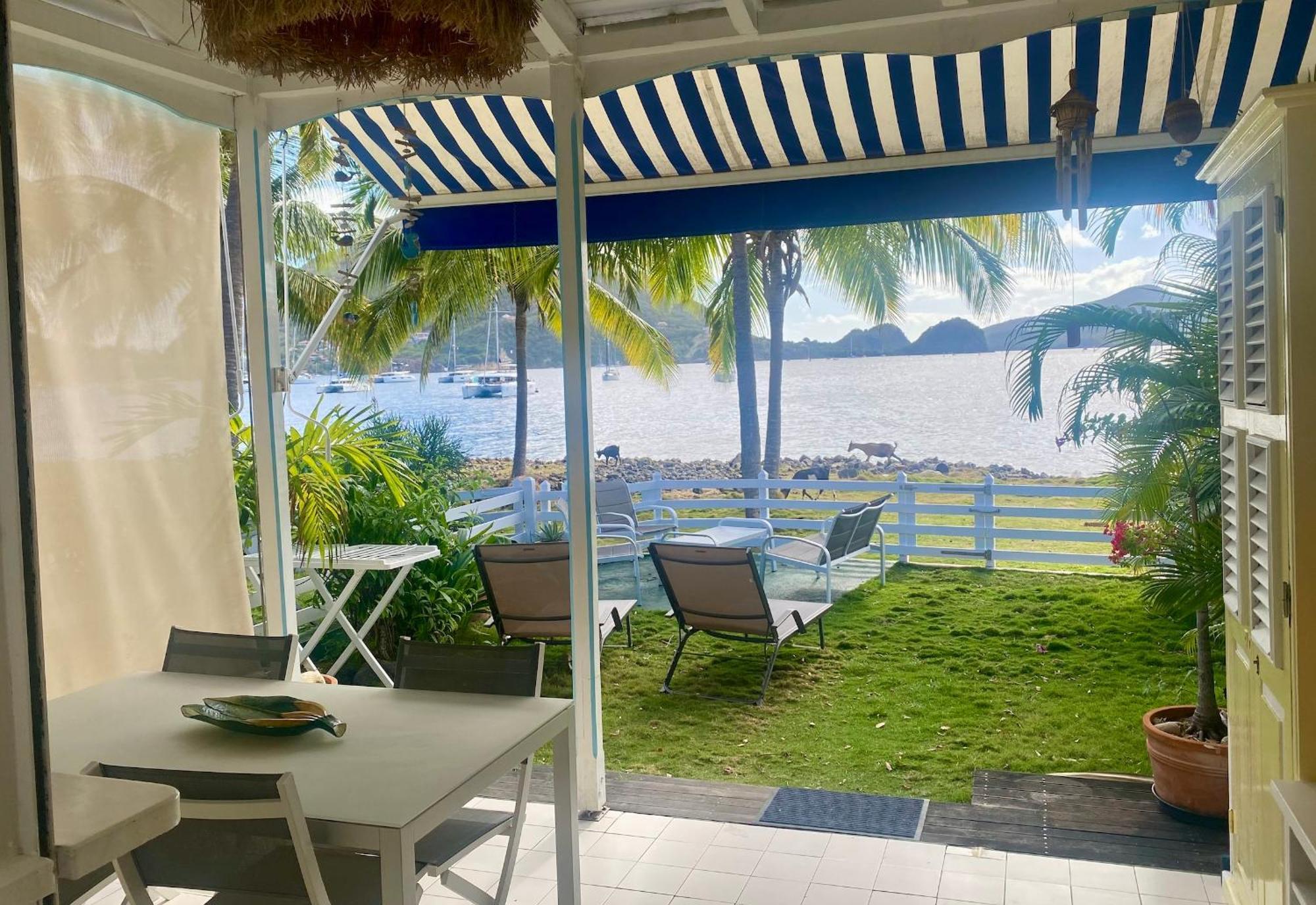 Bungalow Anolis Face A La Mer A 2 Min De La Plage. Тер-де-О Экстерьер фото